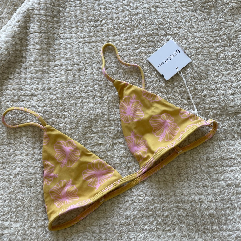 Benoa Honey Hibiscus Top